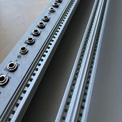 Intellijel 4U 104HP Palette Case - Silver image 3