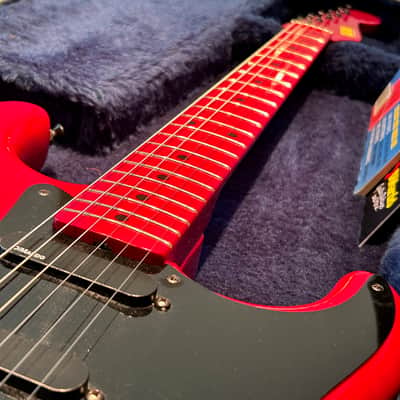 1986 DiMarzio Stratocaster - " Guitar for The Practicing Musician " Cover girl - ULTRA RARE image 17