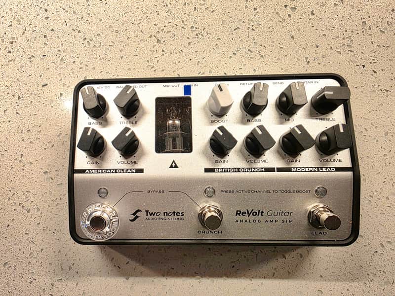 Two Notes ReVolt Guitar