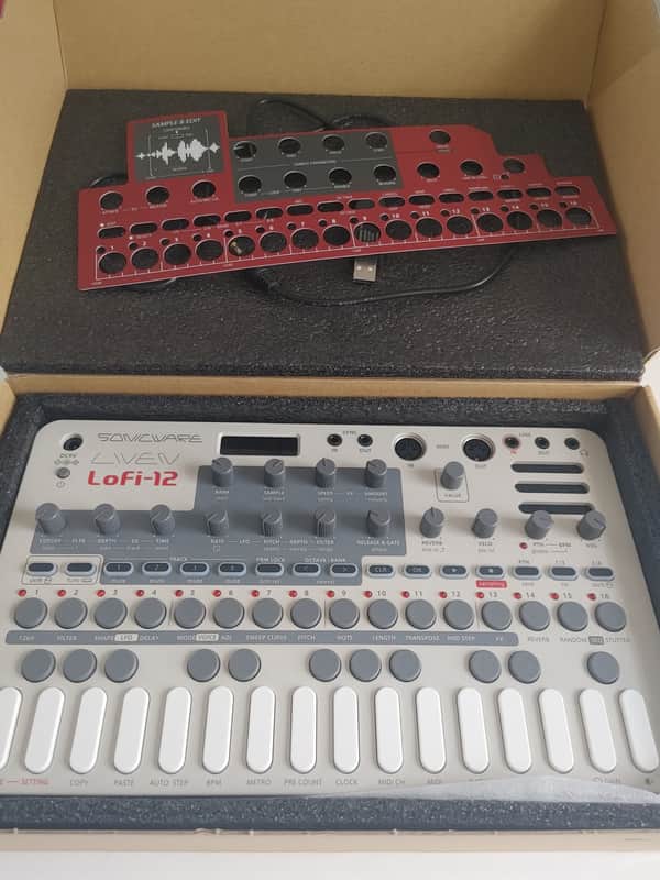Sonicware Liven Lofi-12 27-Key Sampling Groovebox 2023 - Present - Silver image 1