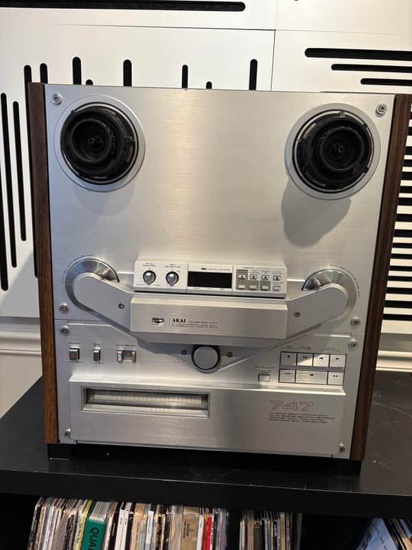 Akai GX-747 2-Channel 4-Track Tape Recorder 1981 - 1985 - Silver image 1