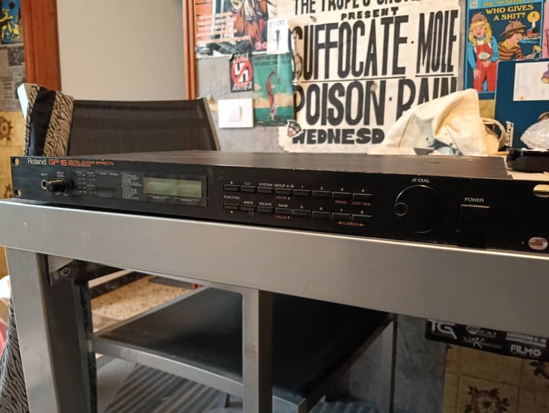 Roland GP-16 Digital Guitar Effects Processor | Reverb