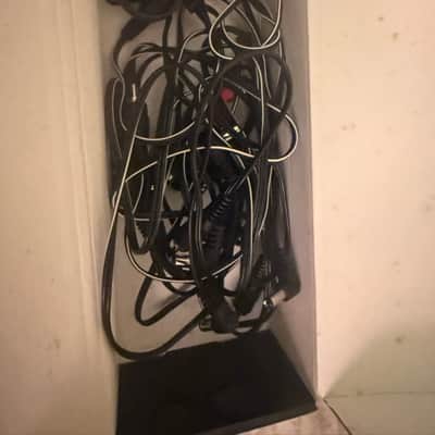 CIOKS DC5 Link 100/300mA 5-Outlet 9-18v Power Supply 2010s - Black image 3