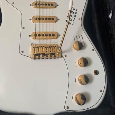 Burns Bison 62 Re-issue  in White, Gold Hardware circa 1992 image 4