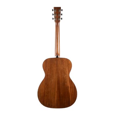 Martin 000-18 Standard Series Acoustic Guitar - Natural image 4