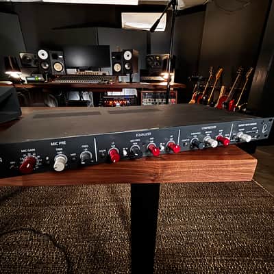 Rupert Neve Designs Newton Channel Rackmount Channel Strip 2023 - Present - RAF Blue image 3