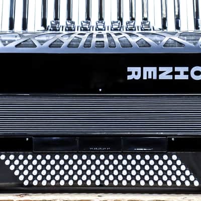 Hohner Bravo III 120 Black 120-Bass 41-Silent Key 3-Voice Piano Accordion w/Bag image 8