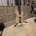 Fender Duff McKagan Artist Series Signature Precision Bass