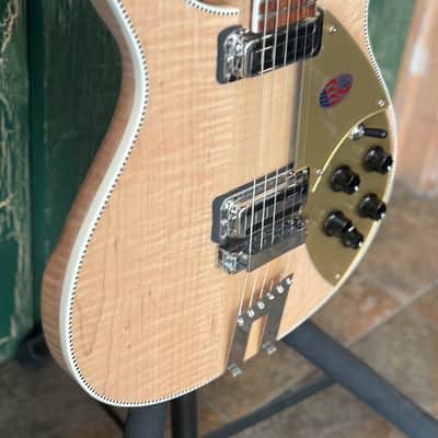 2025 Rickenbacker 660 Electric Guitar Maple Glo With Logo Hard Case image 4