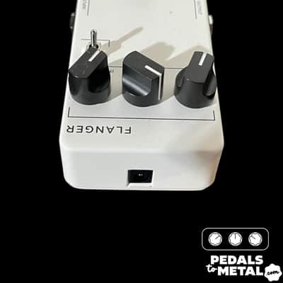 JHS 3 Series Flanger 2021 - Present - White X13915 image 4