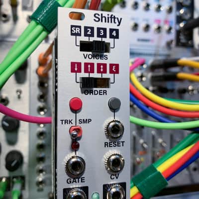 Intellijel Shifty Eurorack Voice Allocator / Note Hocketing / Analog Shift Register image 10