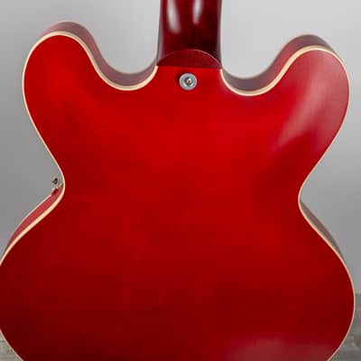 Gibson ES-335 Satin, Cherry | Demo image 8
