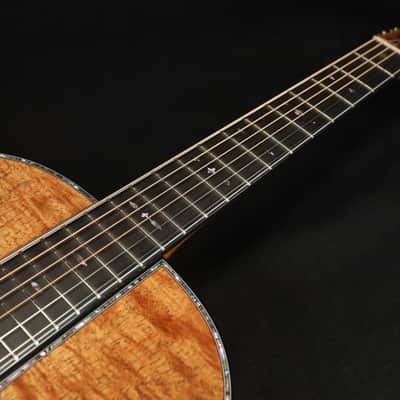 Martin Custom Shop 000 12Fret Exceptionally Figured Koa Slotted CUSTOM ORDER 044 image 3