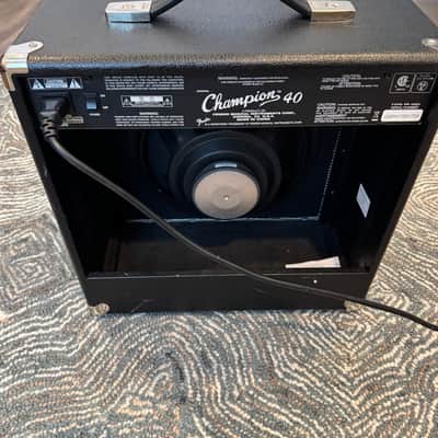 Fender Champion 40 2-Channel 40-Watt 1x12" Guitar Practice Amp 2013 - 2024 - Black image 8