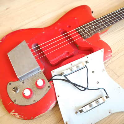 1965 Danelectro Coral Deluxe Vintage Electric Bass Guitar Fiesta Red Full Scale image 21