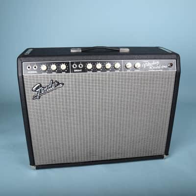 2005 Fender Custom Vibrolux Reverb 2x10 Professional Tube Amplifier image 2