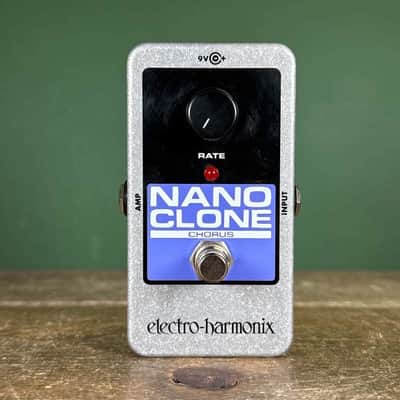Electro-Harmonix Nano Clone Analog Chorus 2006 - Present - Purple / Black image 2