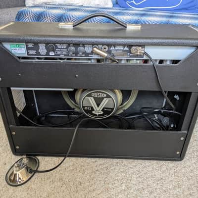 Fender '68 Custom Deluxe Reverb 2-Channel 22-Watt 1x12" Guitar Combo 2013 - Present - Black image 5