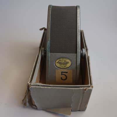 Vintage Lustraphone Ribbon Microphone in Original Box | Decor Prop for TV, Theatre & Studio Set Dressing image 4