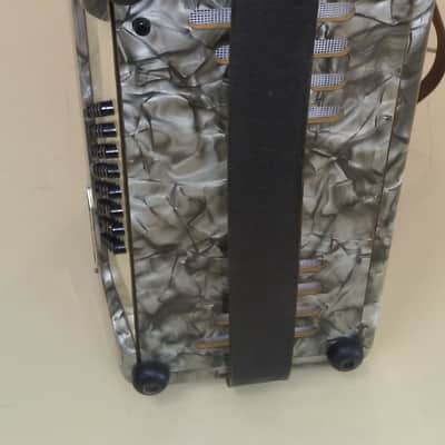 Weltmeister-Stella-40-Bass-LMM-Accordion-Akkordeon-Fisarmonica-grey image 4