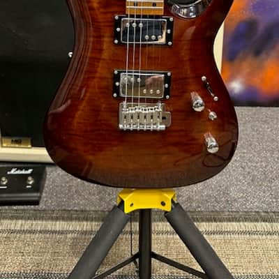 Ibanez style - Luxars S-G37-T 2025 - Flamed brown image 2