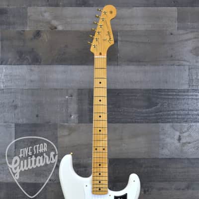 Mint Fender Limited Edition Vintera III Late 50s Stratocaster - Maple Fingerboard- White Blonde with Bag image 4