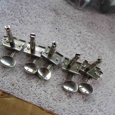 5-Left Handed Kluson Single Line Tuning Machine Fits Stratocaster Telecaster Set of 5 Labeled P.W Left Handed image 2