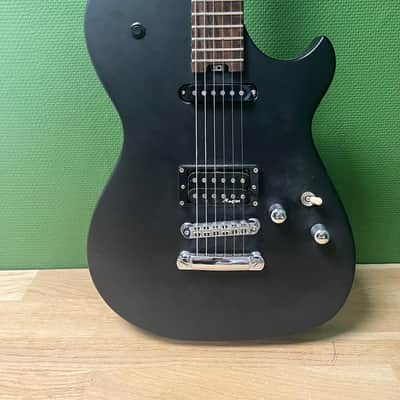 Cort MBC-1 Matthew Bellamy Signature 2010s - Matte Black image 2