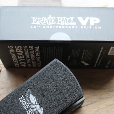 Ernie Ball P0-6110 40th Anniversary VP Volume Pedal with Kevlar Cord Black image 5