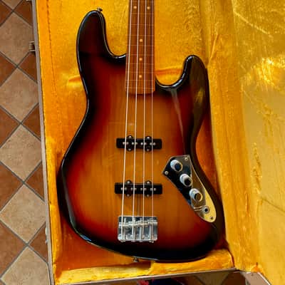 Fender JAZZ BASS JACO PASTORIUS FRETLESS 2002 - SUNBURST image 9