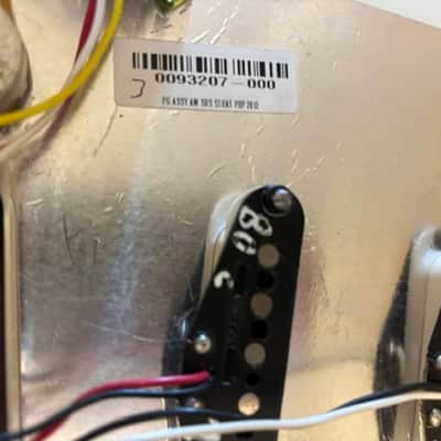 Fender American stratocaster loaded pickguard 2007 - Parchment image 2
