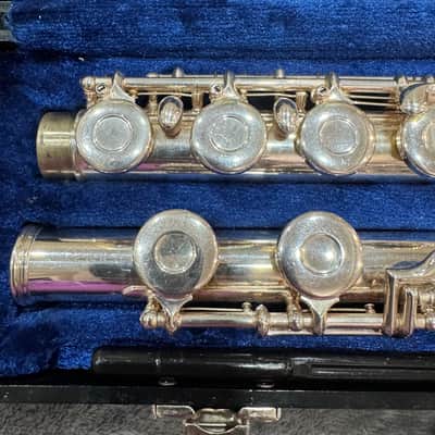 Gemeinhardt 2SP Silver-Plated Flute – Made in USA – Solid Student/Intermediate Instrument image 4