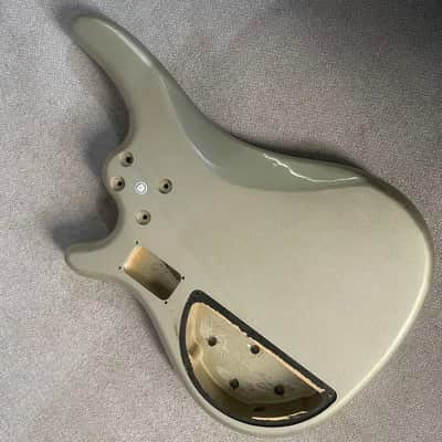 Metallic Silver 4 String Bass Basswood Body image 4