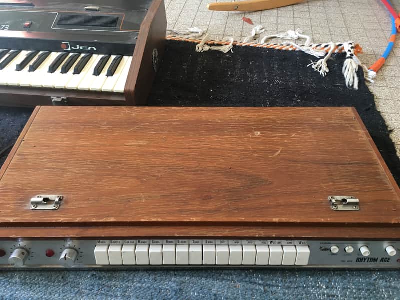 RHYTHM ACE FR-2L RARE VINTAGE 1960 - WOOD image 1
