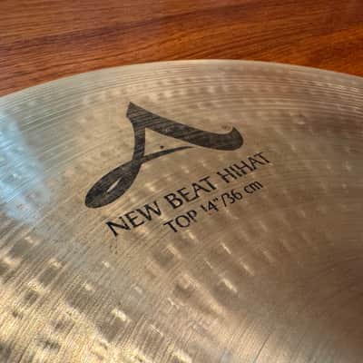 Zildjian 14" A Series New Beat Hi-Hat Cymbals (Pair) 2013 - Present - Traditional image 4
