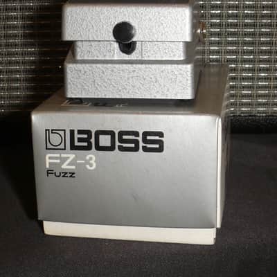 BOSS FZ-3 Fuzz w/- original box & Japan paperwork image 3
