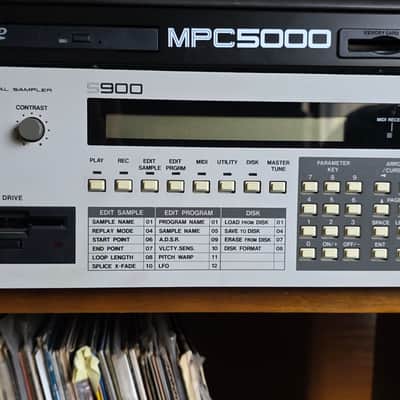 Akai S900 with ASK90 expansion. MIDI Digital Sampler 1986