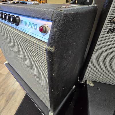 Fender Deluxe Reverb 2-Channel 22-Watt 1x12" Guitar Combo 1970s - Silverface image 6