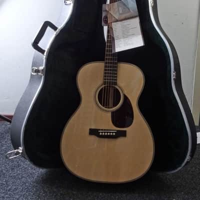 Martin Customshop OOO (Wood selected by dealer) image 2