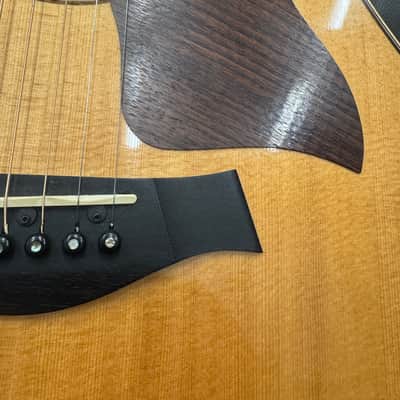 Taylor 816ce with ES2 Electronics 2013 - 2017 - Natural image 3