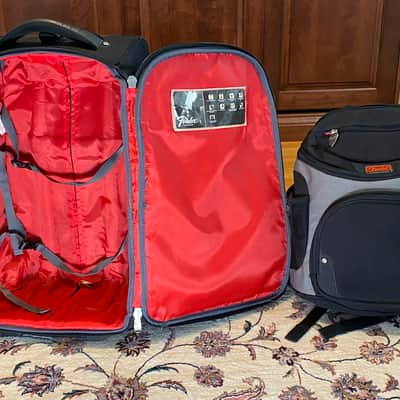 Fender - Wheeled Suitcase with Detachable Gig Bag Back Pack image 6