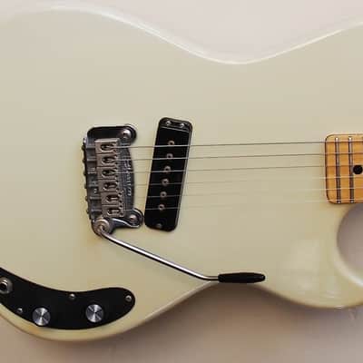 G&L SC-1 1982 with vibrato tailpiece image 2