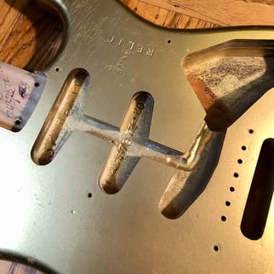 Fender Custom Shop '57 Reissue Stratocaster Body - HLE Gold image 6