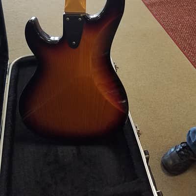 G&L L5000 Bass image 2