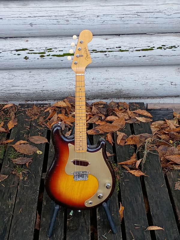Fender Mandocaster 1957 - Sunburst image 1