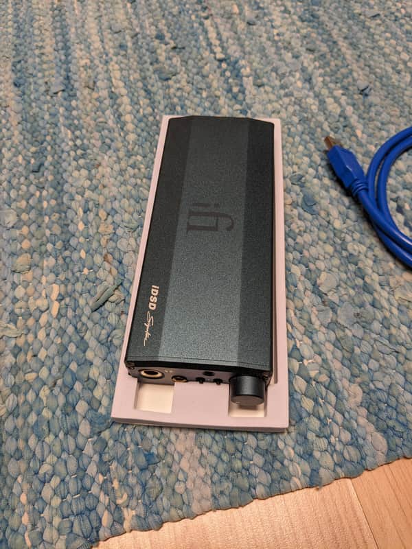 ifi micro iDSD Signature 2022 - Blue image 1