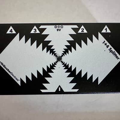 EarthQuaker Devices One to Four Splitter 2025 - Present - Black / White image 1