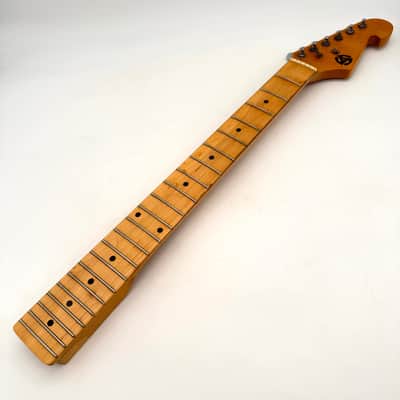 Stratocaster Style Neck with Tuners Beefy Nitro image 1