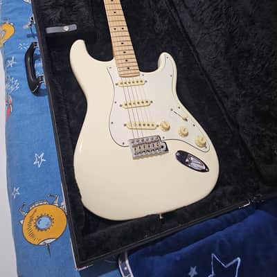 Fender Limited Edition American Performer Stratocaster with Maple Fretboard 2019 - Olympic White imagen 4