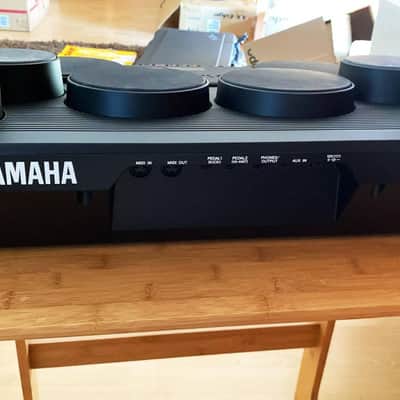 Yamaha DD75AD 8-Touch Sensitive Pad Digital Drum Machine Good Condition image 2